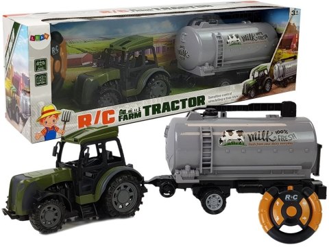 Zielony Traktor z Przyczepą Cysterna Na Mleko Zdalnie Sterowany 2.4G Zielony Traktor z Przyczepą Cysterna Na Mleko Zdalnie Sterowany 2.4G